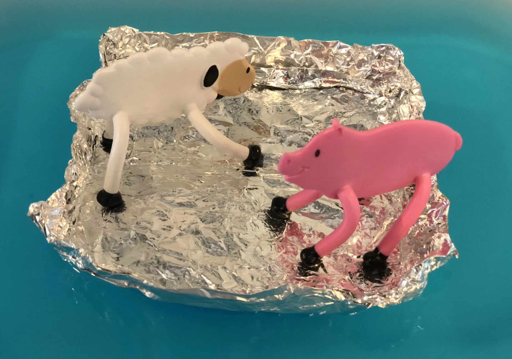 Foil Boat STEM project