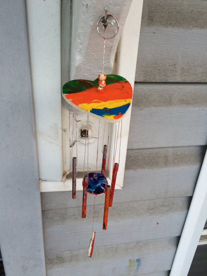 Decorate your own Wind Chime, art activity, to go along with May's Ivy Kids kit featuring the book The Wind Blew by Pat Hutchins. 